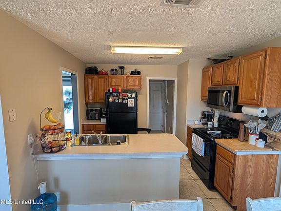 5th image of 6636 Oakbrook Dr