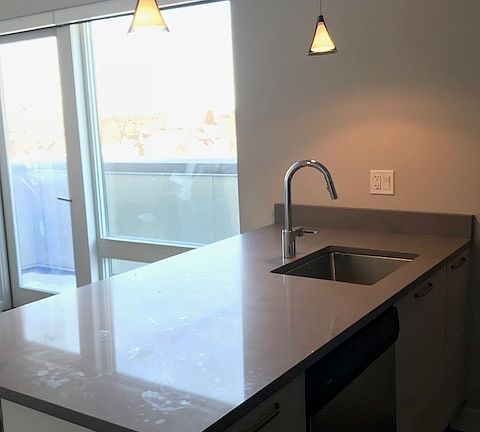 5th image of 2407 W Eastwood Ave #2407505