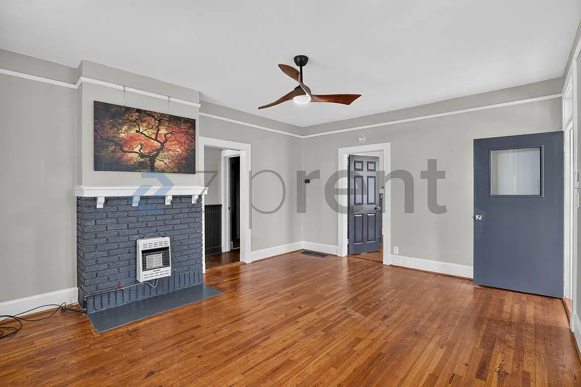 05240f1 Chicopee Village — Photo 4