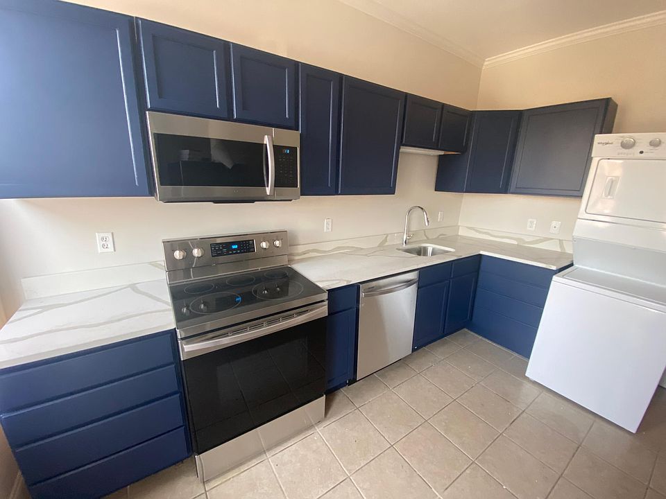 1st image of 4051 Russell Blvd #2-U