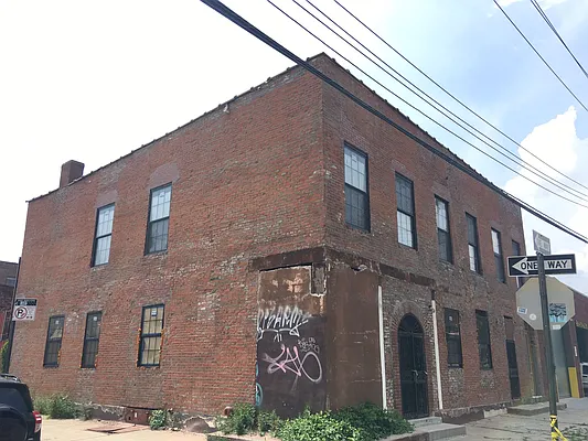 Rented by Premier Metro Realty Corp | media 19