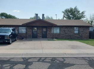 1627 Countryside Dr, Liberal, KS 67901