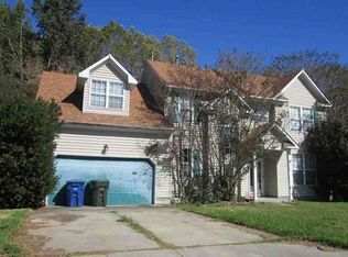 314 Ash Wood Dr, Suffolk, VA 23434