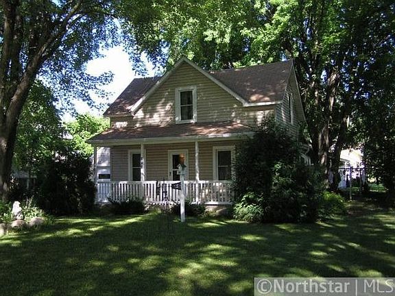 3rd image of 113 Westminster Ave SW