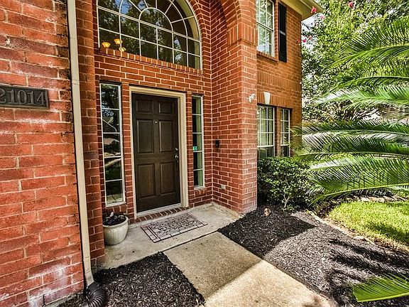 2nd image of 21014 Royal Villa Dr