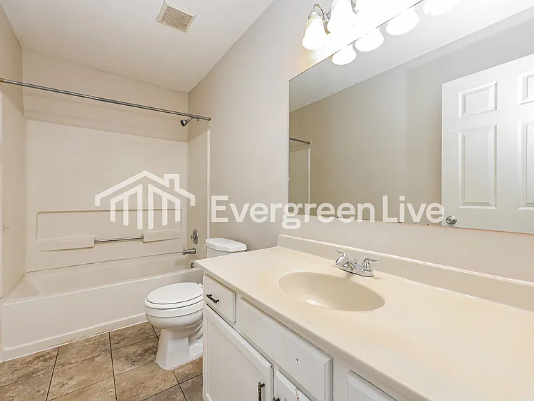 32 Valeside Dr — Photo 12