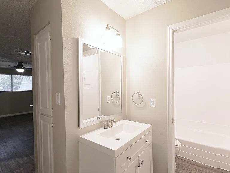 Aspire Apartment Homes — Photo 40