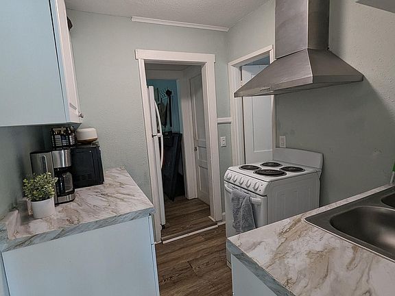 3rd image of 2508 Beach Blvd S #C