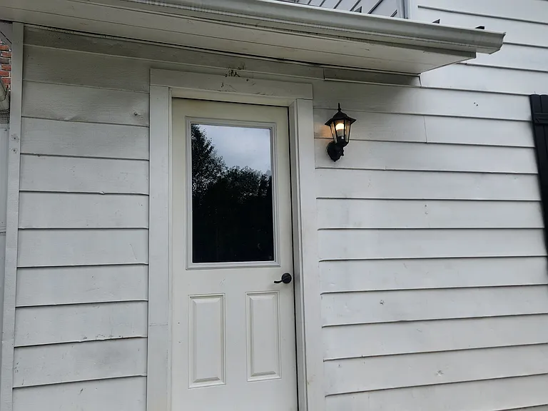 144 W Main St #A — Photo 1