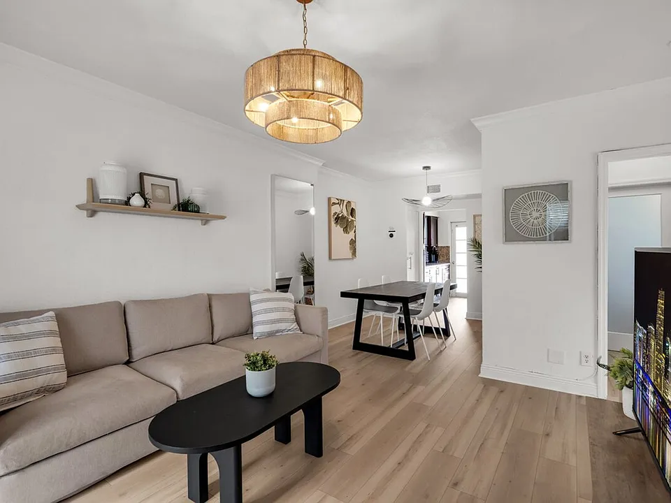 1800 Meridian Ave #2-ID1540503P