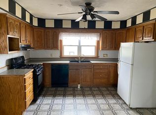 216 Smithfield Rd, Masontown, PA 15461