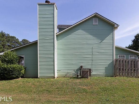 3rd image of 2618 Country Trce SE #B