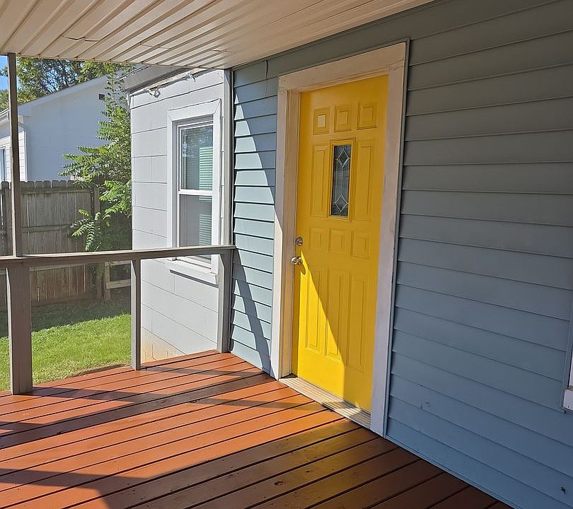 1st image of 205-A Douglas Ave