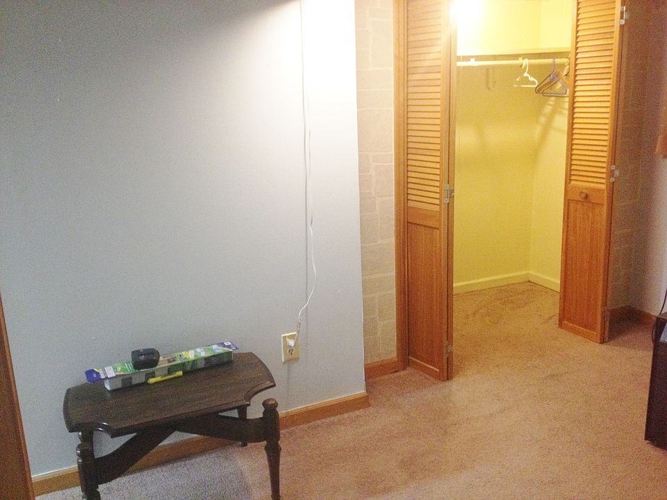 1st image of 106 S Jacqueline St