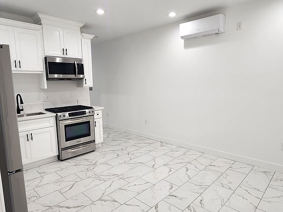 3rd image of 7326 Bear Ave #A