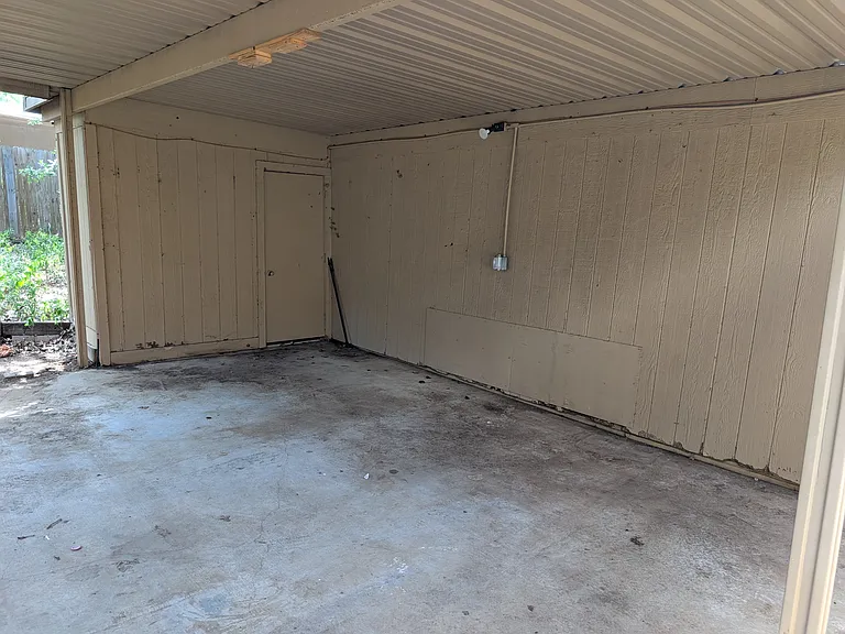 7518 Windhaven Rd — Photo 11