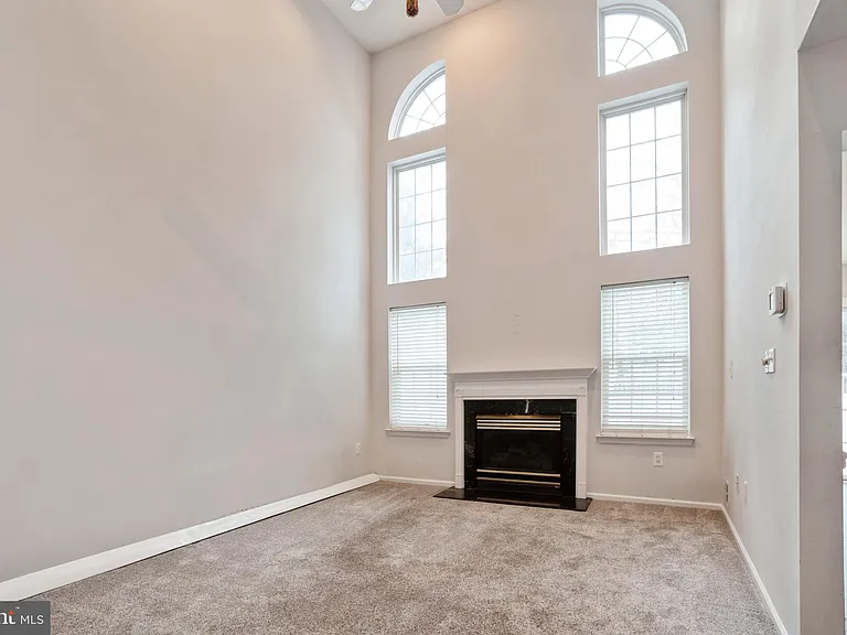210 Kentshire Ct — Photo 6