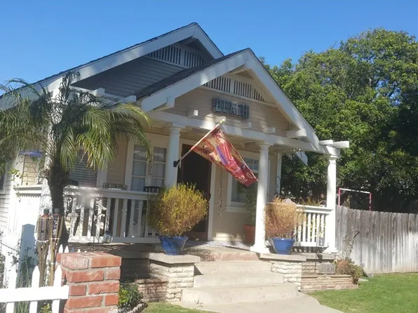 219 9th St, Huntington Beach, CA 92648