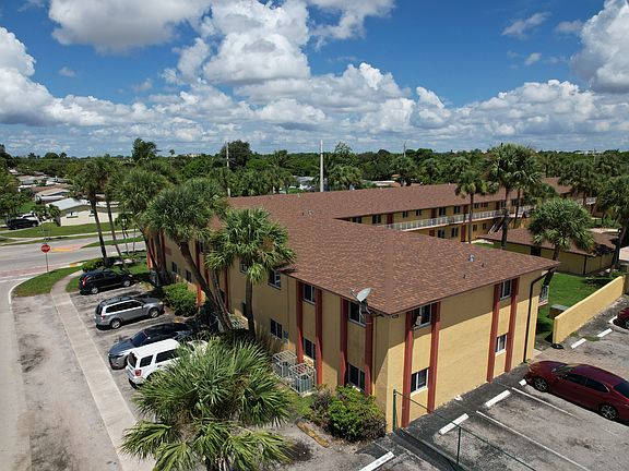 5th image of 6108 NW 26th St #203