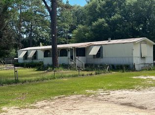 272 Riverside Dr, Jesup, GA 31545