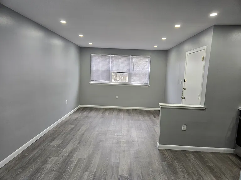 Hi View Apartments — Photo 8