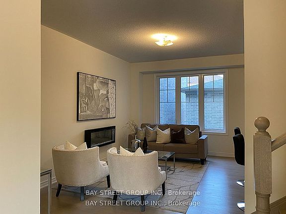4th image of 315 Coronation Rd