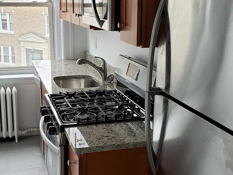 241 Freeman St #8 — Photo 8