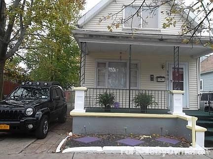 1st image of 390 Plymouth Ave