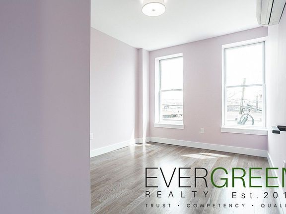 4th image of 1424 Hancock St #3