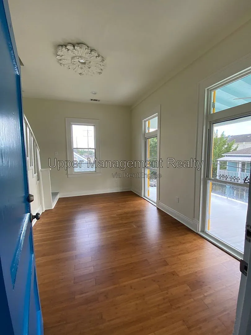 1 bed, 1.0 bath, $1,100 — Photo 4