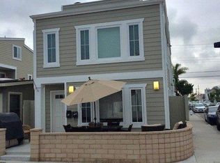 223 33rd St #A, Newport Beach, CA 92663