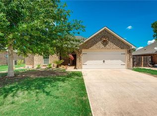 625 Jordan Ln, Waxahachie, TX 75165