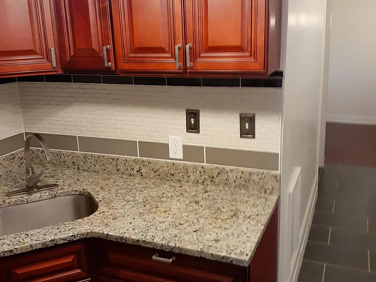 2113 Fitzwater St #B — Photo 10