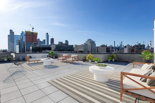 Rented by Modern Spaces | media 17