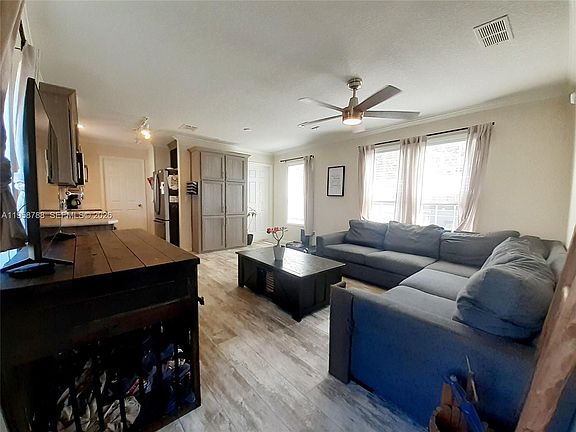 3rd image of 13331 SW 7th Pl