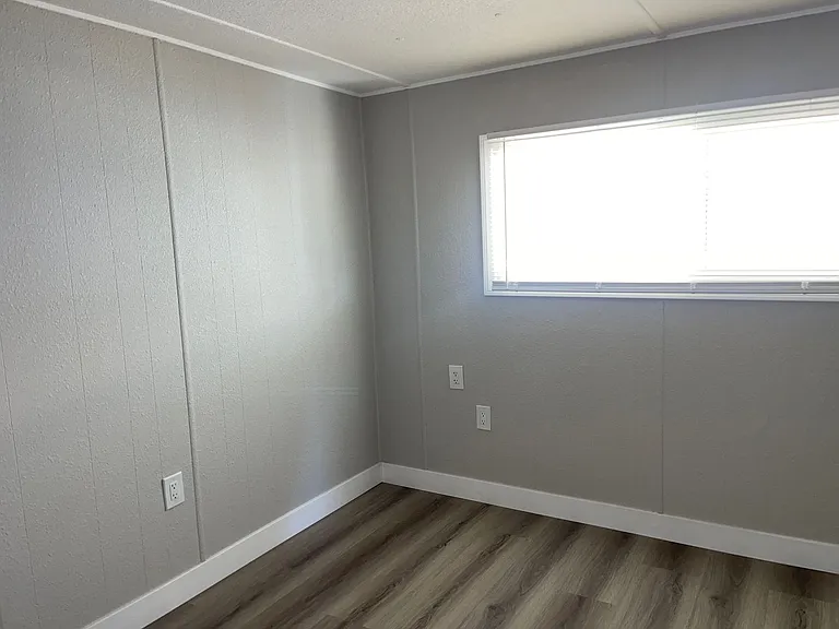 44099 D St — Photo 23