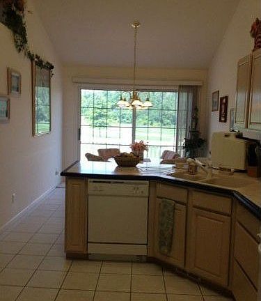 3rd image of 1880 Wentworth Dr #103