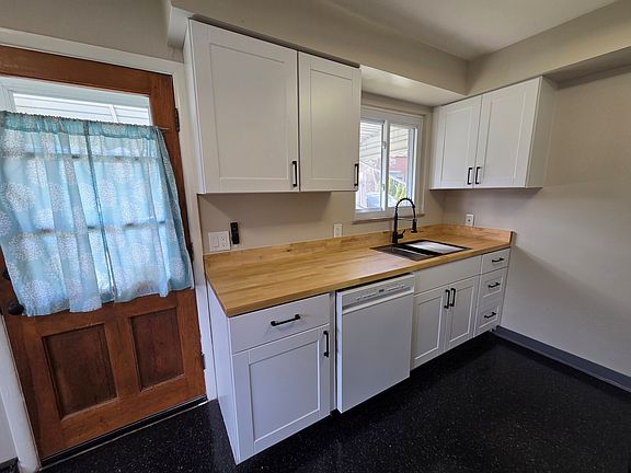 5th image of 970 W 1st Ave #972