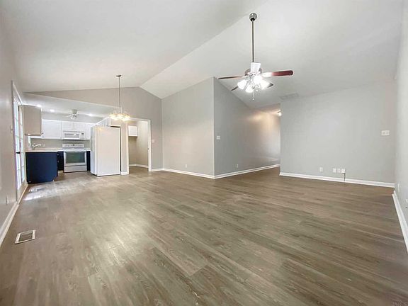 3rd image of 2929 Ivy Meadow Dr