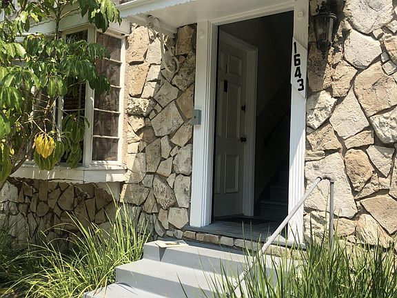 3rd image of 1643 Rodney Dr #2