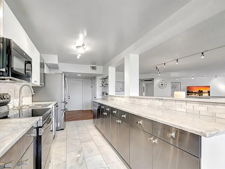 4770 Fountains Dr S #304 — Photo 5