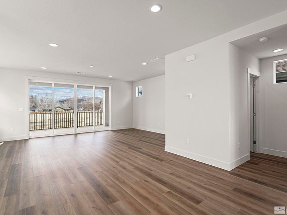 5th image of 1152 Grove St Homesite 78