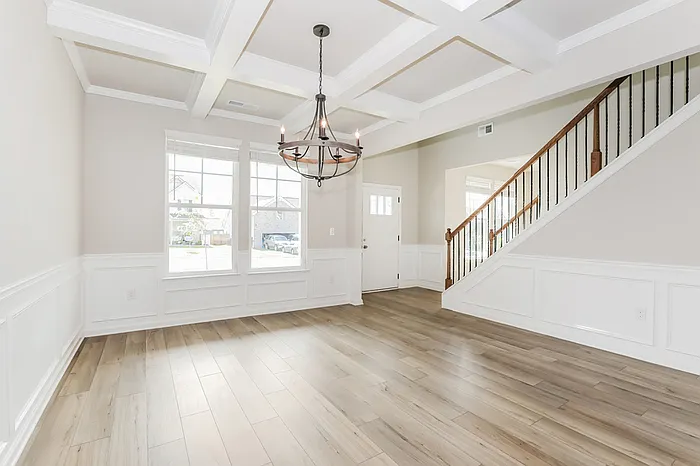 1547 Stinson Ln — Photo 3