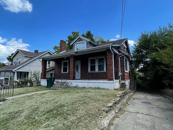 2nd image of 1660 Dewey Ave