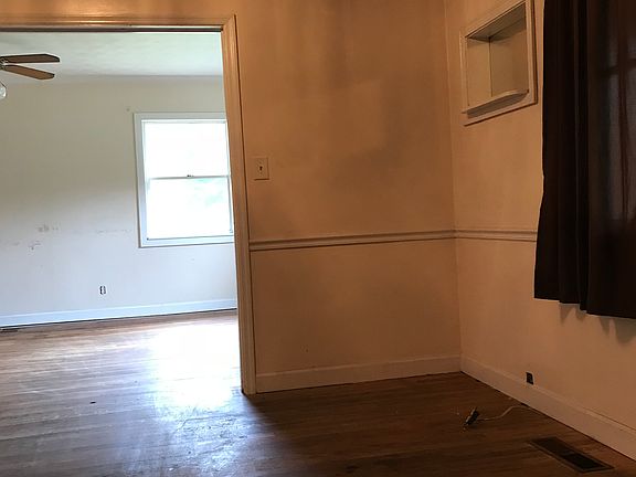 2nd image of 194 Lee Road 216