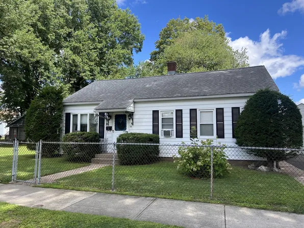38 Saint Anthony St, Chicopee, MA 01013