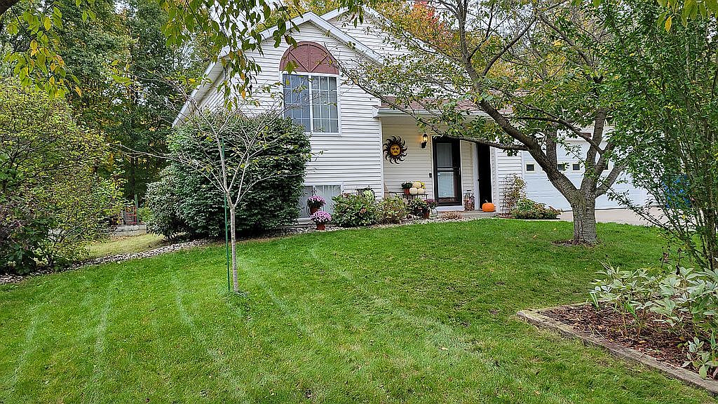 11910 Barnard St, Grand Haven, MI 49417 Zillow
