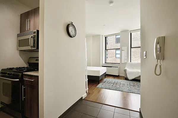 Rented by Verus Real Estate | media 14