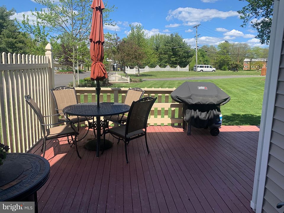 2nd image of 10 Clark Ct