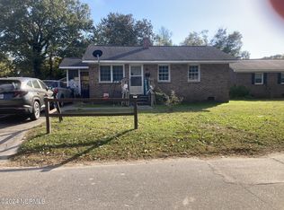 121 W Hicks St, Edenton, NC 27932